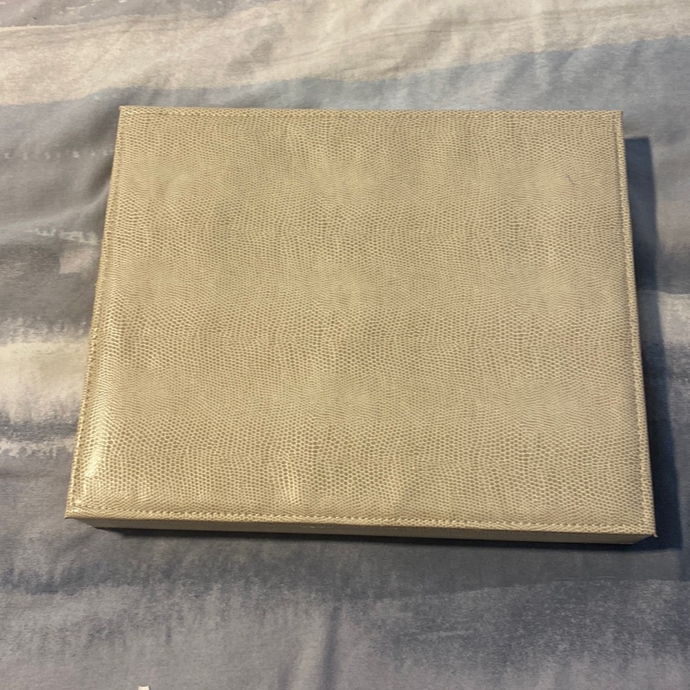Max studio jewelry box